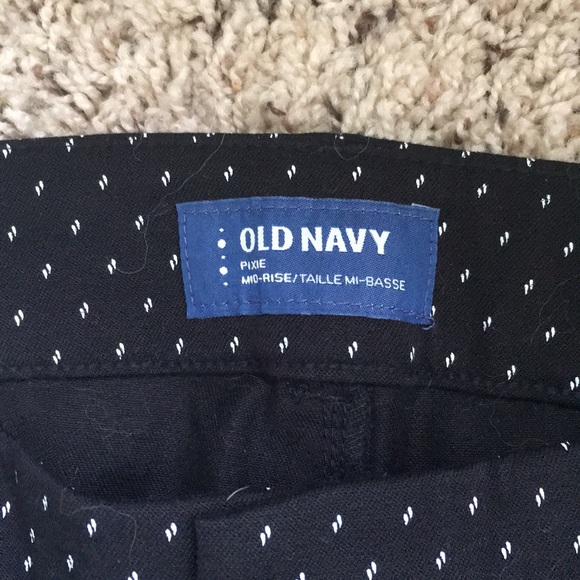 Old Navy Pixie Pants - Picture 4 of 5
